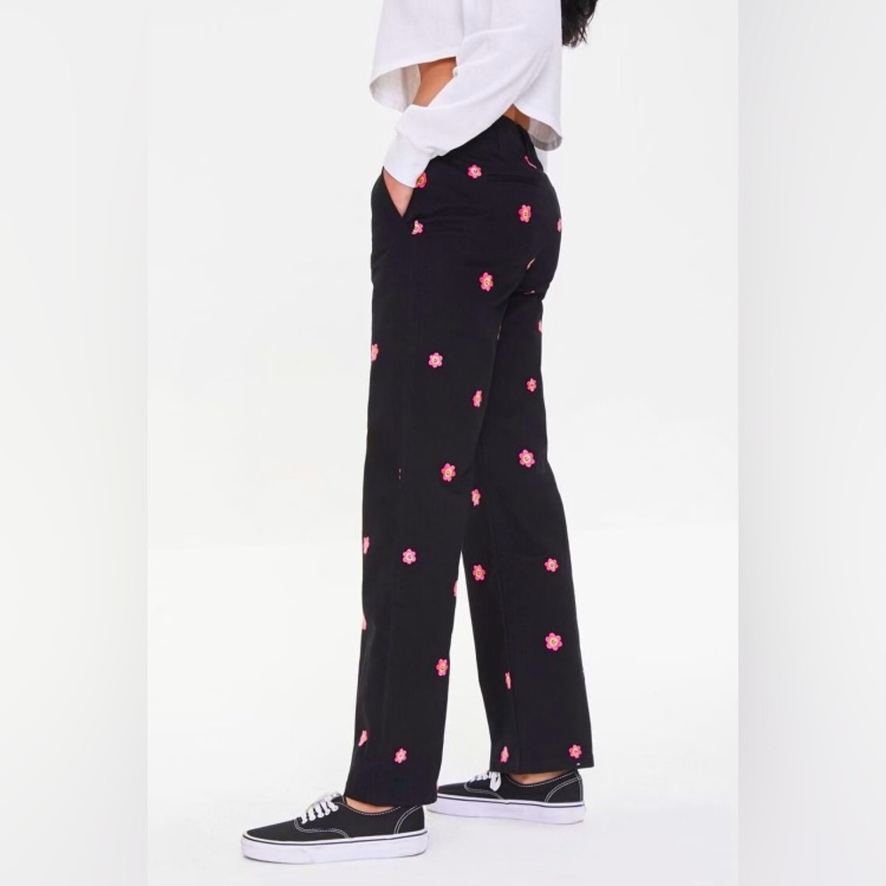 Forever 21 twill pants with happy face flowers